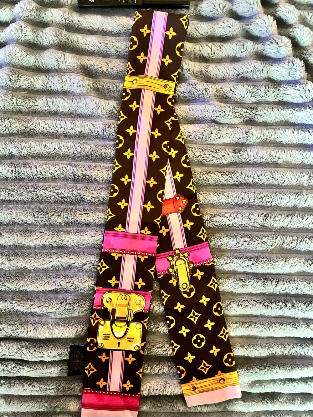 Monogram Print Silk Scarf Tie with Pink & Gold Accents Designer LV - Picture 3 of 7